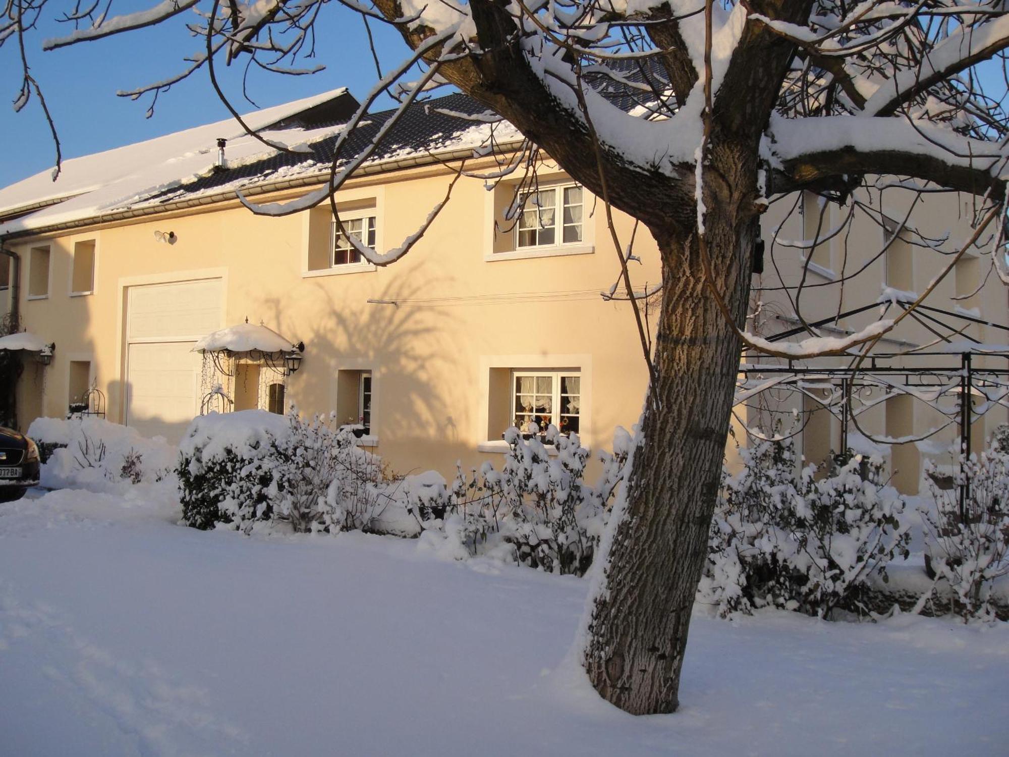 Chambres d'Hôtes Le Clos Du Verger Cattenom Exterior foto